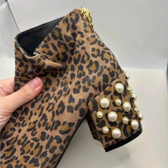 Stuart Weizmann Pearl Heeled boots - Picture 8 of 8